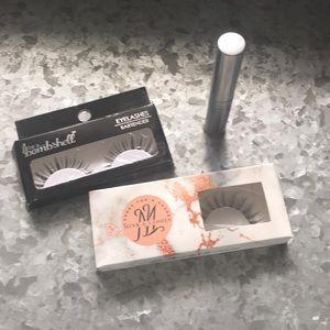 Eyelash set.